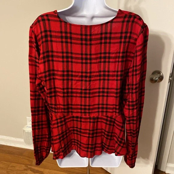 Venus Blouse - Picture 4 of 6